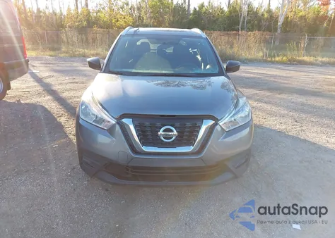 2018 Nissan Kicks S z USA, uszkodzony, nr VIN 3N1CP5CU6JL518514